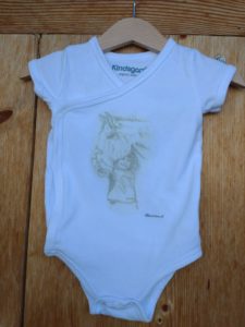 Babybody bedruckt Kind mit Pferd Bleistiftzeichnung